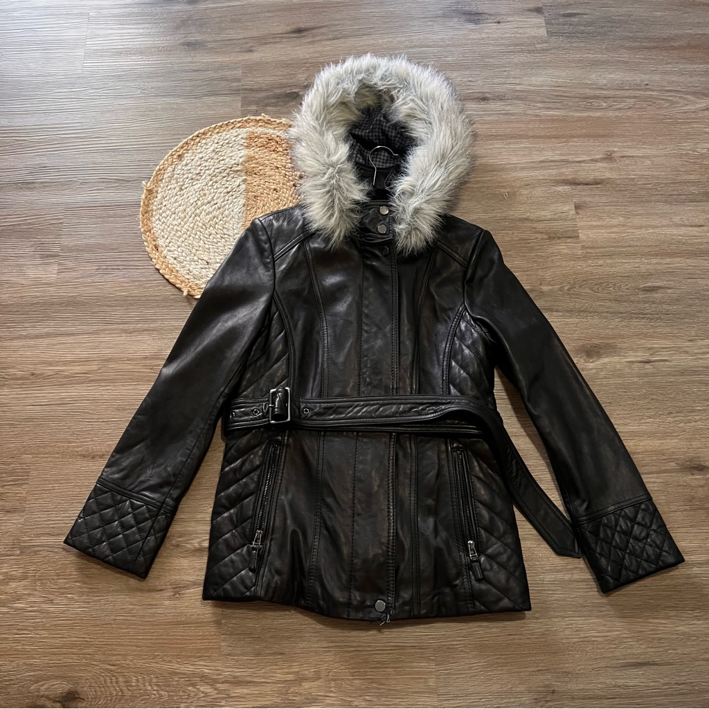 Wilsons Leather Womens Genuine Leather With Faux-Fur Hood Trim Jacket Flawed